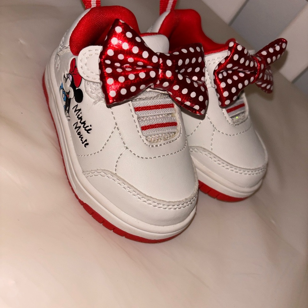 Disney Minnie Mouse Kids Sneakers - Red and White